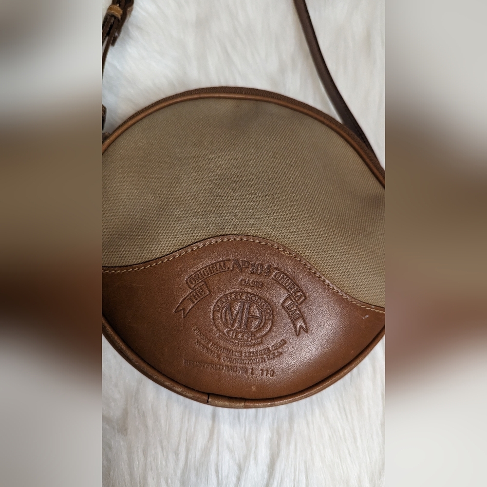 Beautiful 1989 Rare Vintage leather round cylinder shoulder/crossbody purse - Picture 4 of 13